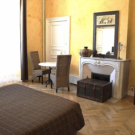 Chateau De Viviez Екстериор снимка