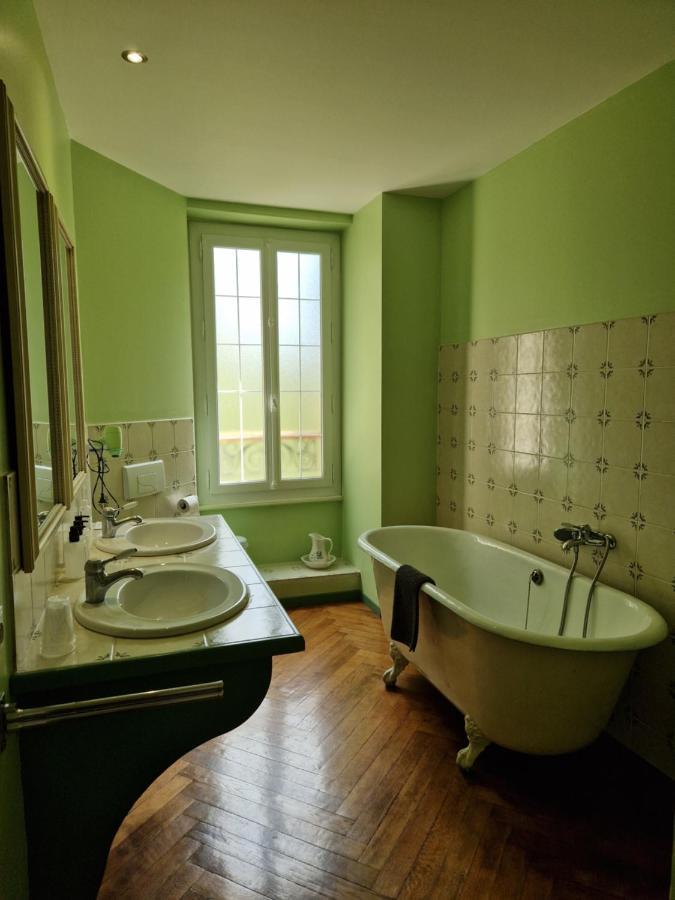 Chateau De Viviez Екстериор снимка
